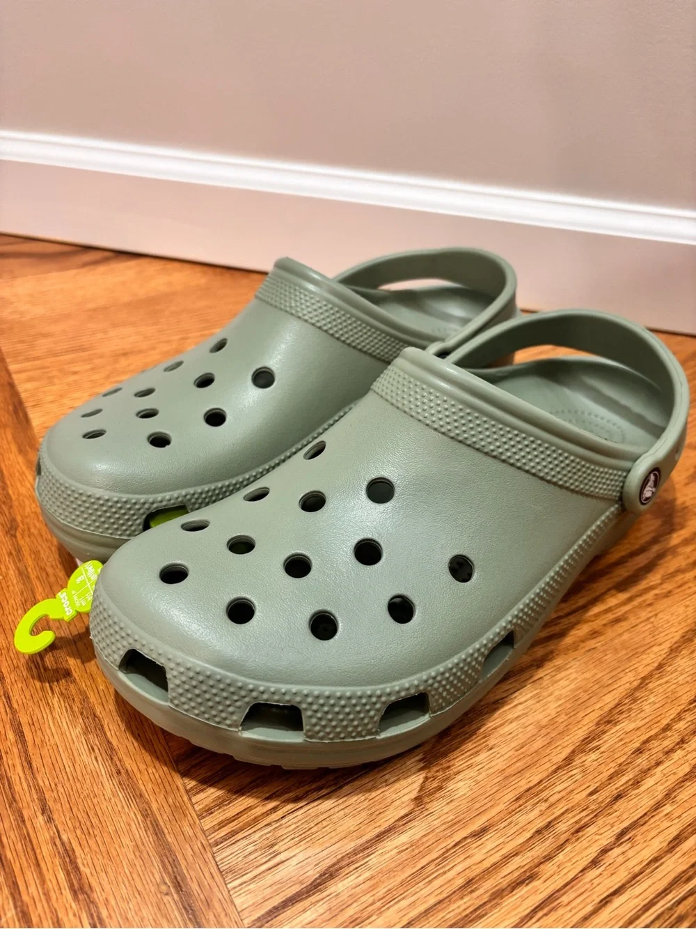 Brand new Unisex Crocs Classic Waterproof Marble Clog Shoes Size: m12